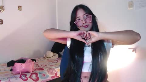 Zaina online show from October 2025 03:25:01 PM