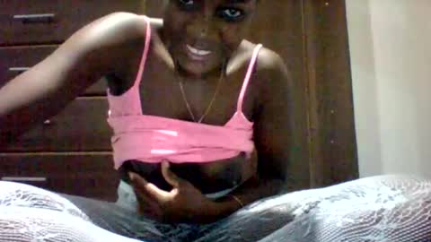 Snapshot of zainxxxx chatting on May 2026 10:41:02 PM zainxxxx online show from May 2026 10:41:02 PM