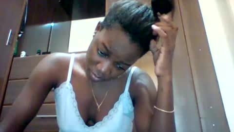 Snapshot of zainxxxx chatting on May 2026 09:57:01 AM zainxxxx online show from May 2026 09:57:01 AM