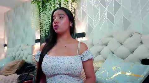 Snapshot of zaira_bonny chatting on July 2026 06:17:01 PM Zaira Bonny online show from July 2026 06:17:01 PM
