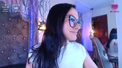   online show from December 2025 05:51:01 PM