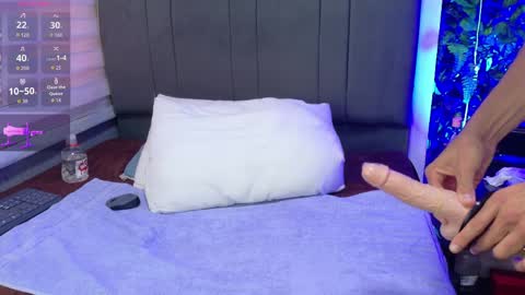 Snapshot of zamirscott chatting on March 2026 12:49:01 PM Zamir online show from March 2026 12:49:01 PM