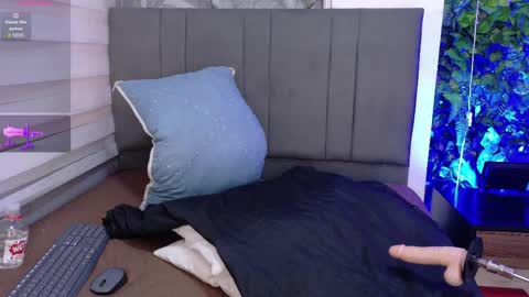 Snapshot of zamirscott chatting on April 2026 12:39:01 PM Zamir online show from April 2026 12:39:01 PM