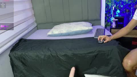 Snapshot of zamirscott chatting on April 2026 12:28:01 PM Zamir online show from April 2026 12:28:01 PM