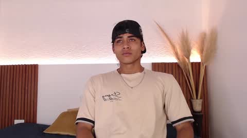 Zander online show from December 2024 01:51:01 PM