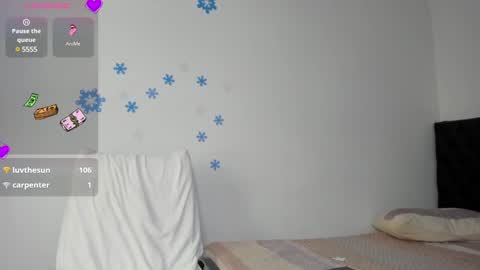 Snapshot of zandra_kiman chatting on December 2024 08:01:02 PM Zandra online show from December 2024 08:01:02 PM