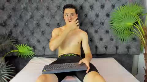 Snapshot of zane_evans chatting on March 2026 01:19:02 PM zane online show from March 2026 01:19:02 PM