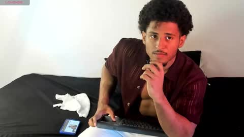 Snapshot of zane_lux chatting on September 2025 12:52:01 PM Zane Lux online show from September 2025 12:52:01 PM
