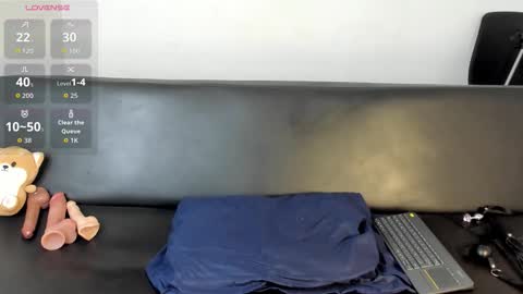 Zane Lux online show from March 2026 03:00:01 PM