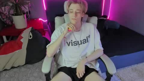 Kel online show from March 2026 07:58:01 PM