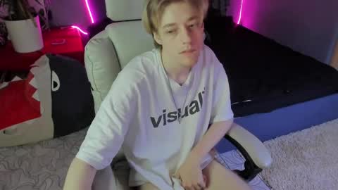 Kel online show from April 2026 08:43:02 PM