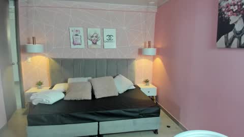 Zara Sweet  online show from November 2025 12:26:01 PM