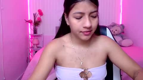 Snapshot of zara_cute18 chatting on April 2026 12:09:02 PM Zara online show from April 2026 12:09:02 PM