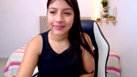 Snapshot of zara_cute18 chatting on May 2026 12:12:01 PM Zara online show from May 2026 12:12:01 PM
