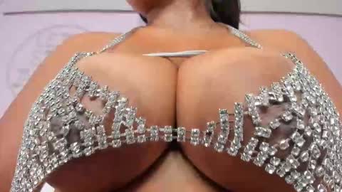 Snapshot of zara_lopez chatting on November 2025 07:35:02 PM zara lopez online show from November 2025 07:35:02 PM