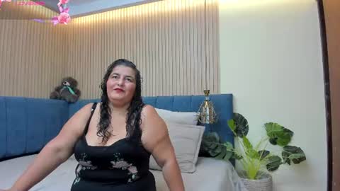 Snapshot of zara_milf_ chatting on July 2026 12:11:02 PM zara online show from July 2026 12:11:02 PM