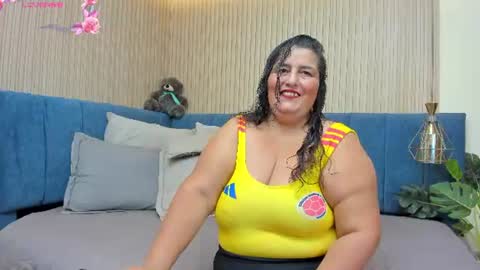 Snapshot of zara_milf_ chatting on July 2026 12:20:02 PM zara online show from July 2026 12:20:02 PM
