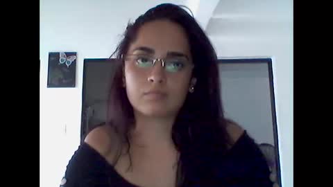 zaraa_lopez online show from November 2025 08:30:01 PM