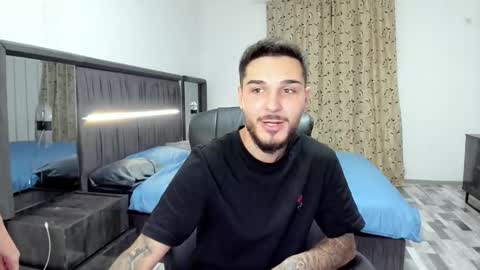 Snapshot of zarabliss3 chatting on September 2025 08:03:01 PM ZARA LEO online show from September 2025 08:03:01 PM