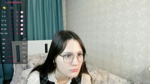 Vina Rini online show from February 2025 04:36:01 PM