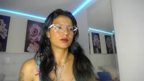 Zarah online show from April 2026 09:09:01 PM