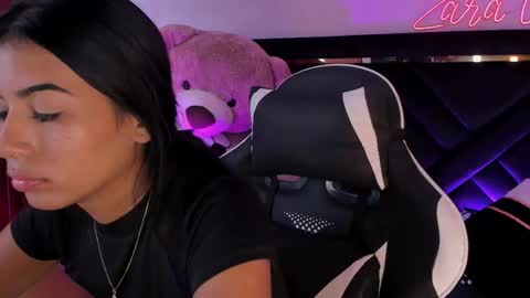 Snapshot of zaralim chatting on September 2025 06:02:02 PM Zara Lim online show from September 2025 06:02:02 PM