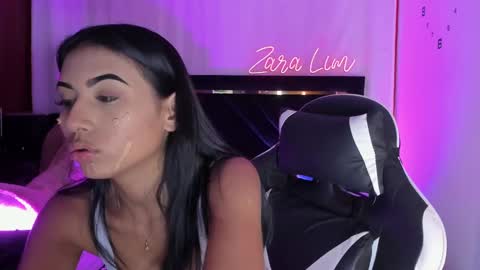 Snapshot of zaralim chatting on September 2025 04:34:02 PM Zara Lim online show from September 2025 04:34:02 PM