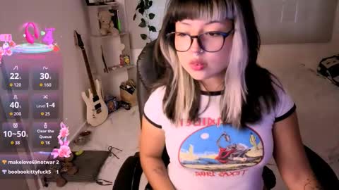 Snapshot of zaramuley chatting on November 2025 09:47:01 PM Zara muley online show from November 2025 09:47:01 PM