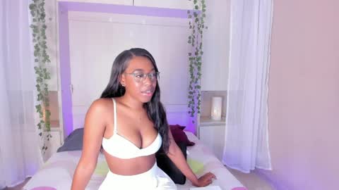 Snapshot of zaraprescott chatting on April 2026 10:33:02 PM SARA online show from April 2026 10:33:02 PM