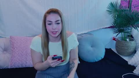 zarasplayground online show from December 2025 03:52:02 PM