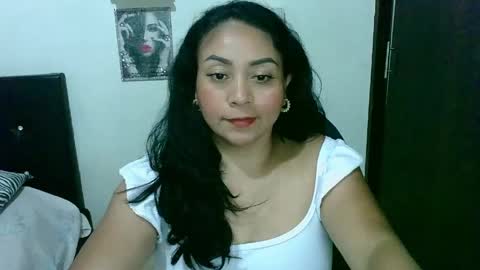 Snapshot of zaray_45bella chatting on May 2026 08:58:02 PM zaray online show from May 2026 08:58:02 PM