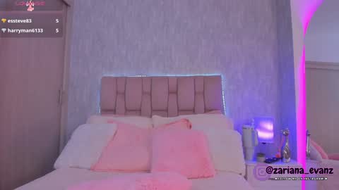 Snapshot of zarianaevanz chatting on December 2024 03:28:02 PM Zariana online show from December 2024 03:28:02 PM