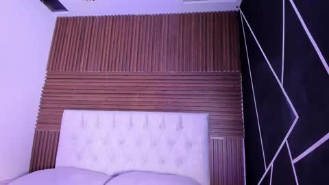 Snapshot of zarinawynne chatting on March 2026 01:04:01 PM Zarina Waynne online show from March 2026 01:04:01 PM