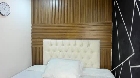 Snapshot of zarinawynne chatting on March 2026 01:39:01 PM Zarina Waynne online show from March 2026 01:39:01 PM