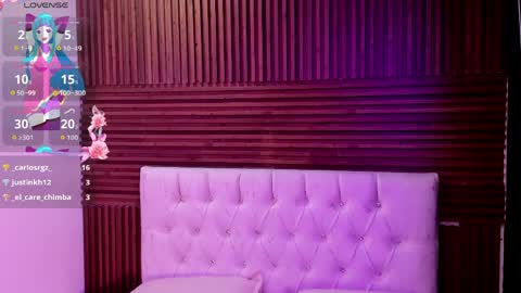 Snapshot of zarinawynne chatting on March 2026 01:11:02 PM Zarina Waynne online show from March 2026 01:11:02 PM