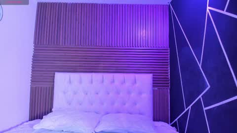 Snapshot of zarinawynne chatting on April 2026 01:09:02 PM Zarina Waynne online show from April 2026 01:09:02 PM