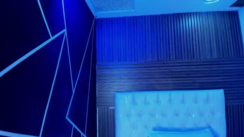 Snapshot of zarinawynne chatting on April 2026 01:27:01 PM Zarina Waynne online show from April 2026 01:27:01 PM