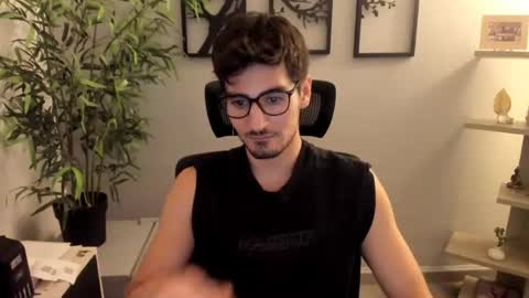 Snapshot of zarthurboy chatting on June 2026 05:01:01 AM Arthur online show from June 2026 05:01:01 AM