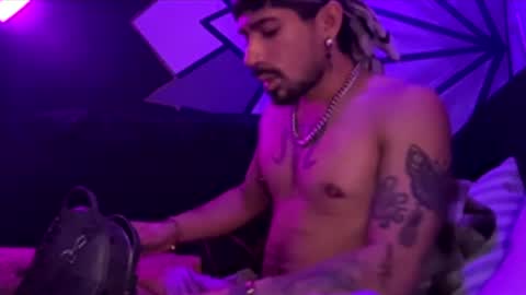 zayden online show from February 2026 11:33:01 AM