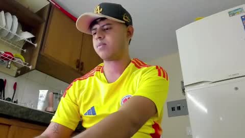 Snapshot of zaym_liam chatting on April 2026 09:19:01 PM zaym_liam online show from April 2026 09:19:01 PM