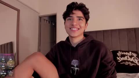 Snapshot of zayotto chatting on December 2025 06:23:01 AM Hii im Zay. I save money for education. PVT Open. online show from December 2025 06:23:01 AM