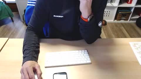 zeigmalwie online show from December 2024 08:23:02 AM