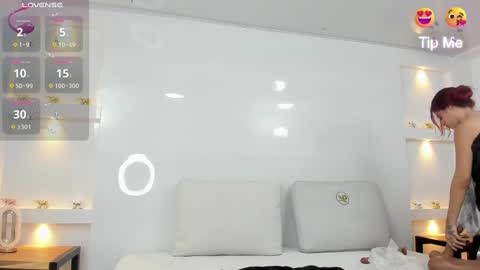 Zenda Evans online show from February 2025 03:34:02 AM