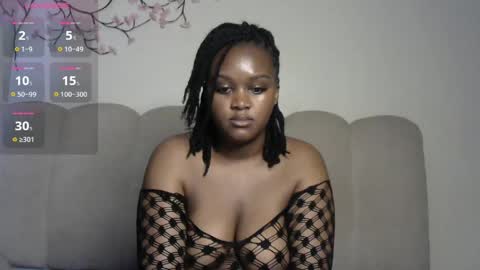 Snapshot of zendayah47 chatting on May 2026 10:12:02 AM Caramel online show from May 2026 10:12:02 AM