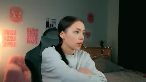 Lara online show from February 2026 07:10:02 PM