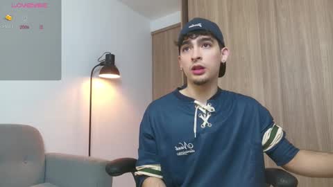 Zenn online show from February 2025 01:32:01 PM