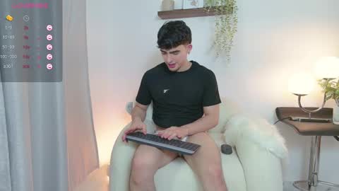 Zenn online show from March 2025 09:22:01 PM