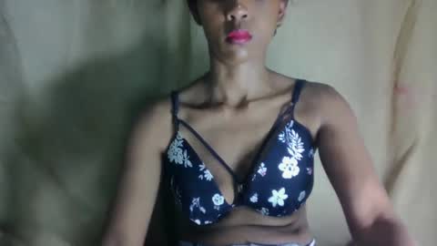 Snapshot of zeolineess chatting on September 2025 08:19:01 AM zeolineess online show from September 2025 08:19:01 AM