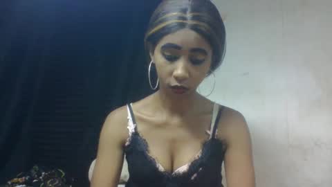 Snapshot of zeolineess chatting on October 2025 03:57:02 PM zeolineess online show from October 2025 03:57:02 PM