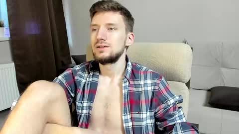 Andrew online show from February 2025 08:33:01 AM